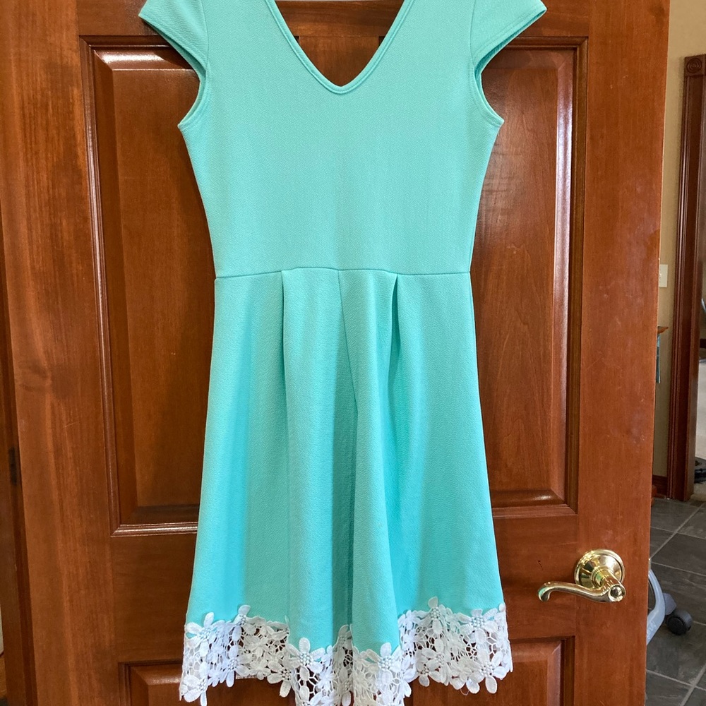 Women’s Mid-length Dress